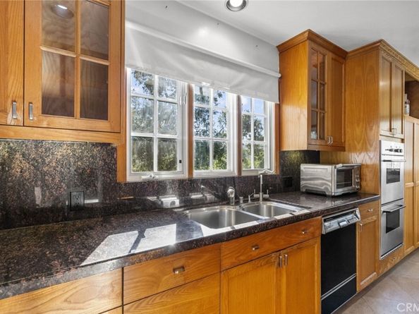 1815 Las Flores Drive, Glendale CA 91207