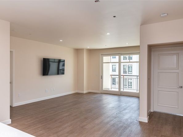 523 Caruso Avenue, Glendale CA 91210