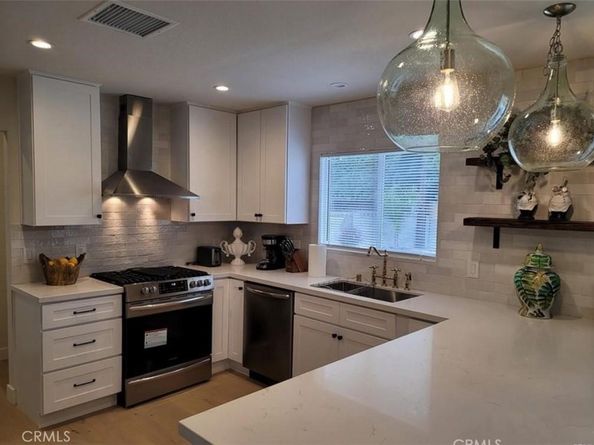 913 Clemensen Avenue, Santa Ana CA 92705
