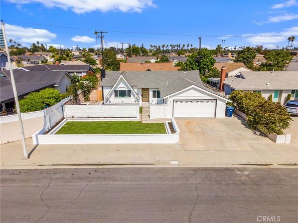 8171 Holland Drive, Huntington Beach CA 92647
