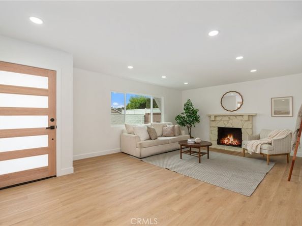 8171 Holland Drive, Huntington Beach CA 92647