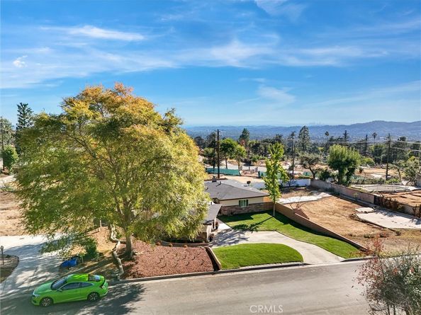 382 Alta Pine, Altadena CA 91001