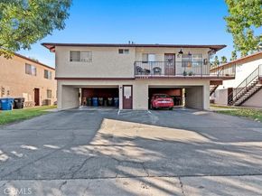 1149 W Calle De La Luna 1, Azusa CA 91702