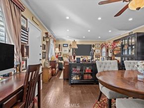 1149 W Calle De La Luna 1, Azusa CA 91702