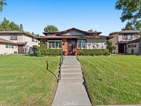 1149 W Calle De La Luna 1, Azusa CA 91702