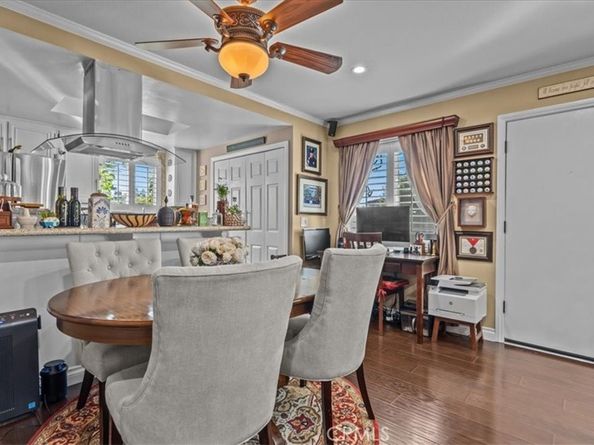 1149 W Calle De La Luna 1, Azusa CA 91702