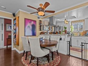 1149 W Calle De La Luna 1, Azusa CA 91702