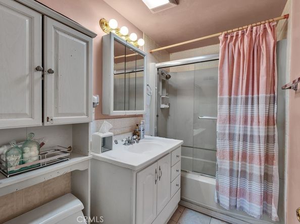 503 N Cerritos, Azusa CA 91702