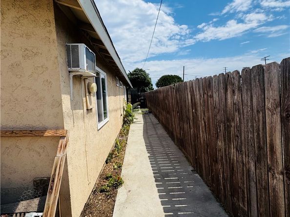 7411 Elsie, Los Angeles CA 90001