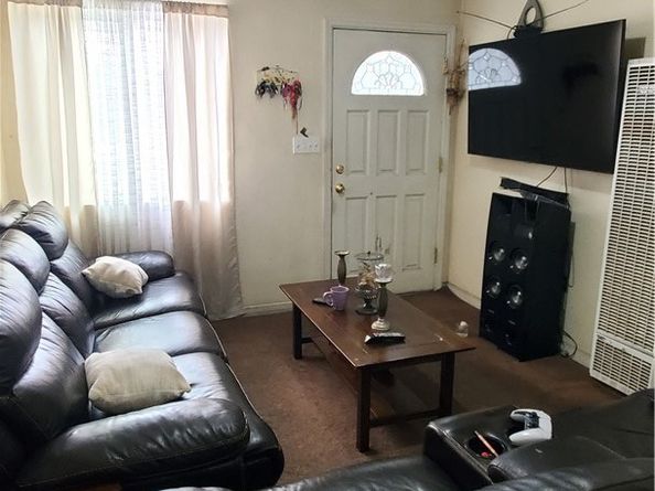 4521 Dozier, East Los Angeles CA 90022