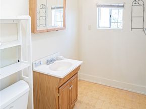 5934 Madden, Los Angeles CA 90043