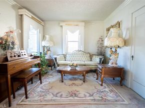 5934 Madden, Los Angeles CA 90043