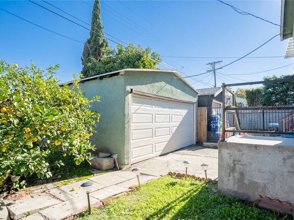 5934 Madden, Los Angeles CA 90043