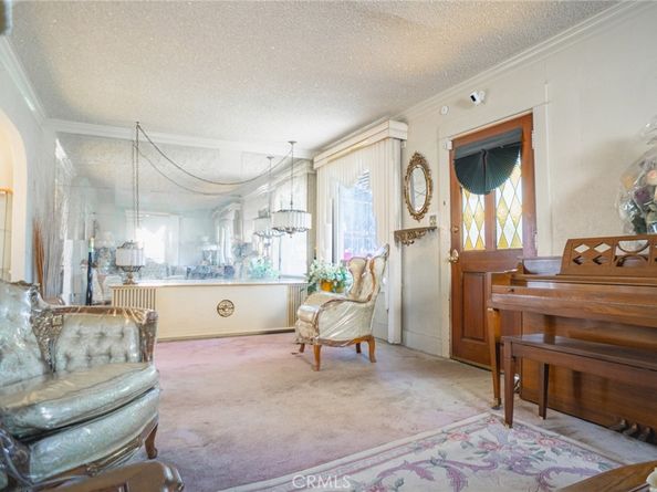 5934 Madden, Los Angeles CA 90043