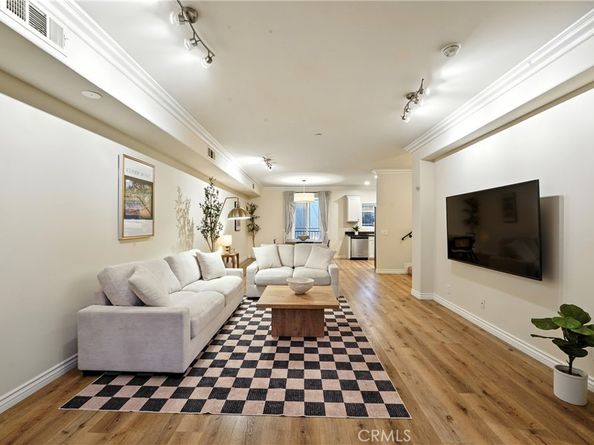 5805 Monterey Rd, Los Angeles CA 90042