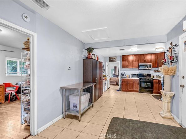 10517 Firmona Avenue, Inglewood CA 90304
