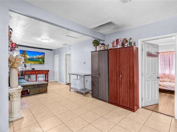 10517 Firmona Avenue, Inglewood CA 90304