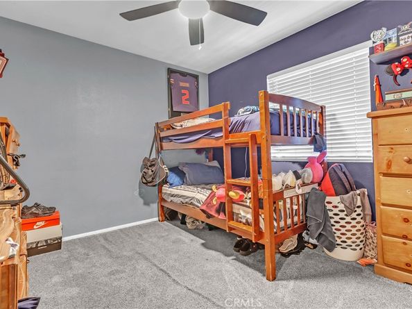 9564 Rosecrans Avenue, Bellflower CA 90706