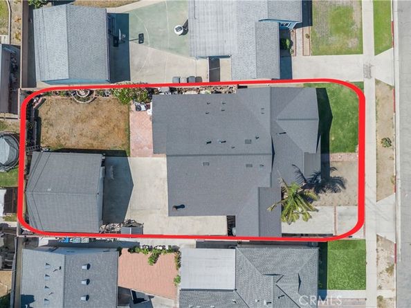 9564 Rosecrans Avenue, Bellflower CA 90706