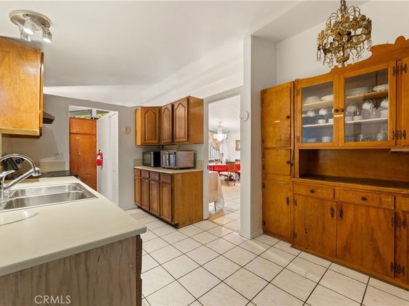 3340 E Poppy, Long Beach CA 90805