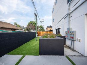 300 E 25th, Los Angeles CA 90011