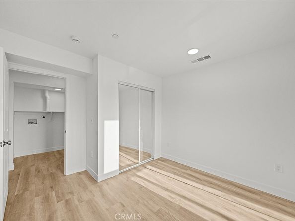 300 E 25th, Los Angeles CA 90011