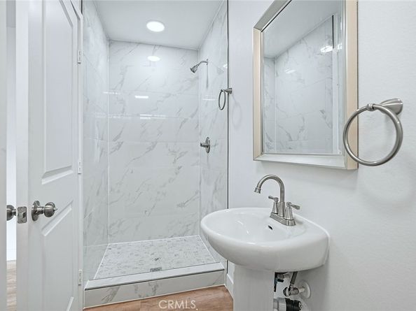 300 E 25th, Los Angeles CA 90011