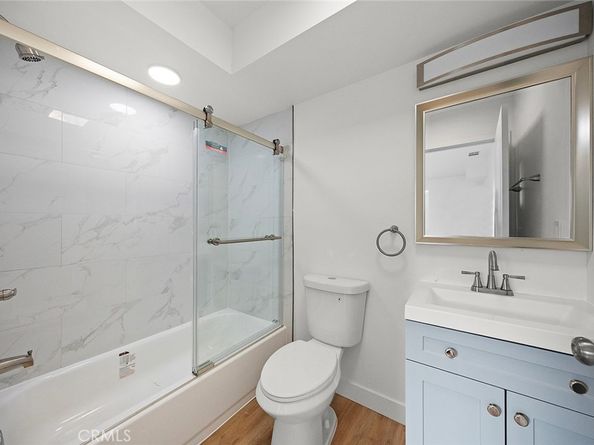 300 E 25th, Los Angeles CA 90011