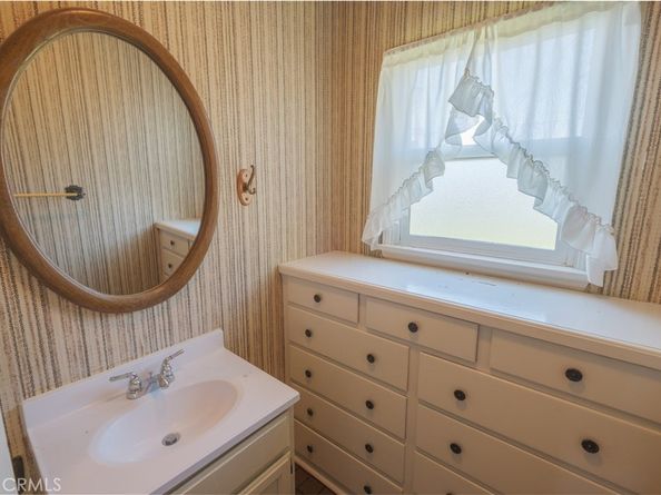 345 N 20th Street, Montebello CA 90640