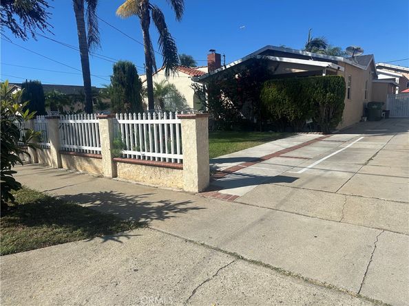 3511 3511 1/2 W 111th, Inglewood CA 90303