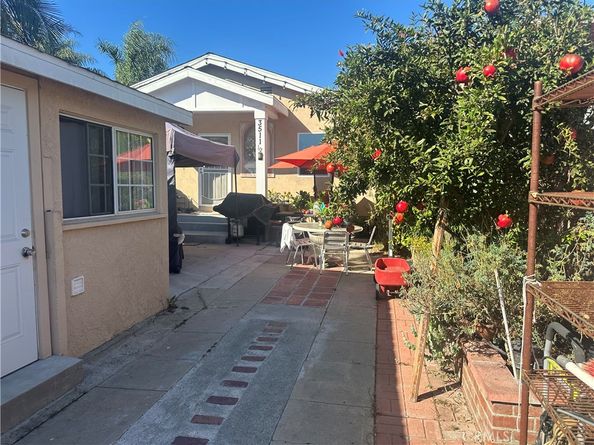 3511 3511 1/2 W 111th, Inglewood CA 90303