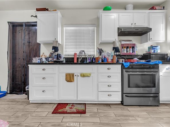 141 W 83rd, Los Angeles CA 90003