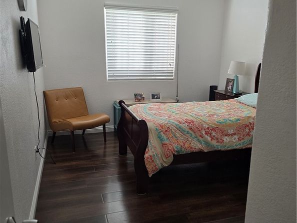 10407 Lou Dillon, Los Angeles CA 90002