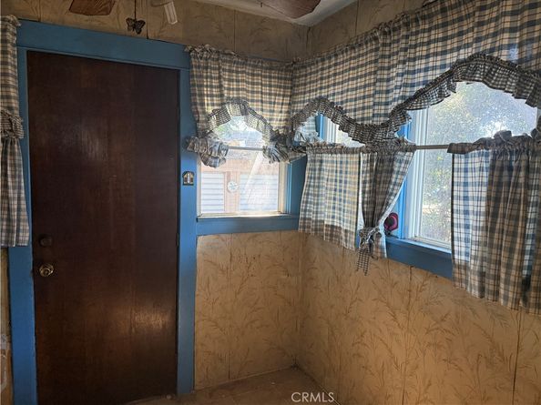 530 W Colden Avenue W, Los Angeles CA 90044