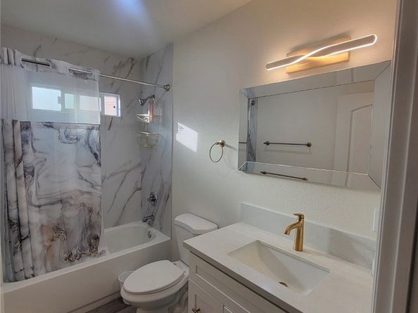 8455 Santa Fe Ave, Huntington Park CA 90255