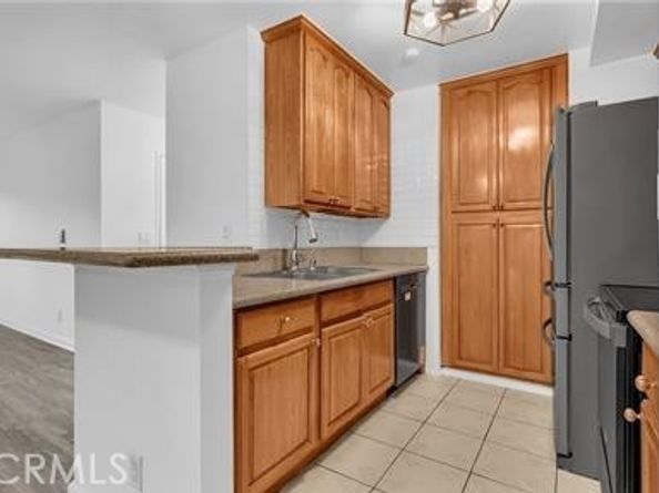 23334 Sesame E, Torrance CA 90502