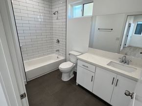 1217 E 22nd St Street, Los Angeles CA 90011