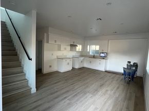 1217 E 22nd St Street, Los Angeles CA 90011