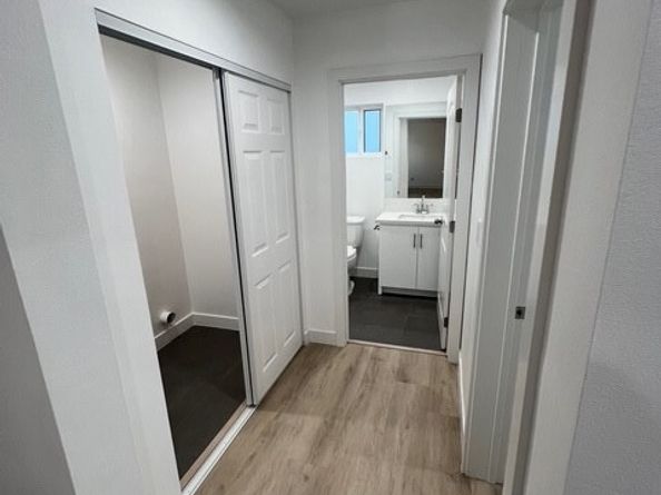 1217 E 22nd St Street, Los Angeles CA 90011