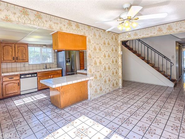 1702 E Bach Street, Carson CA 90745