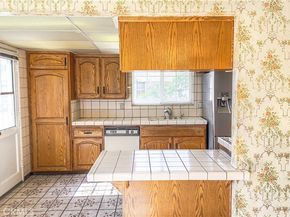 1702 E Bach Street, Carson CA 90745