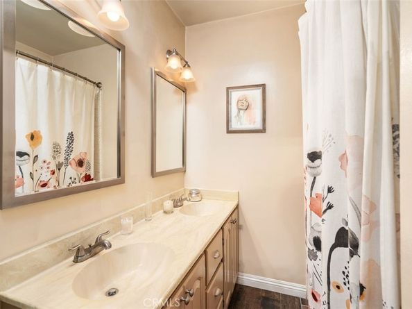 1434 N Rose Street, Burbank CA 91505