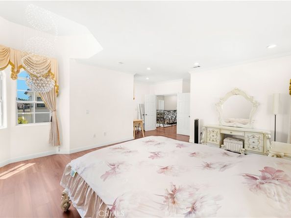 4935 Doreen Avenue, Temple City CA 91780