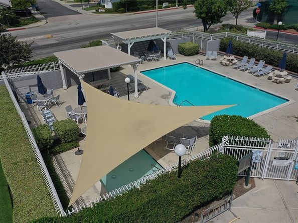 302 Monroe Court, Azusa CA 91702