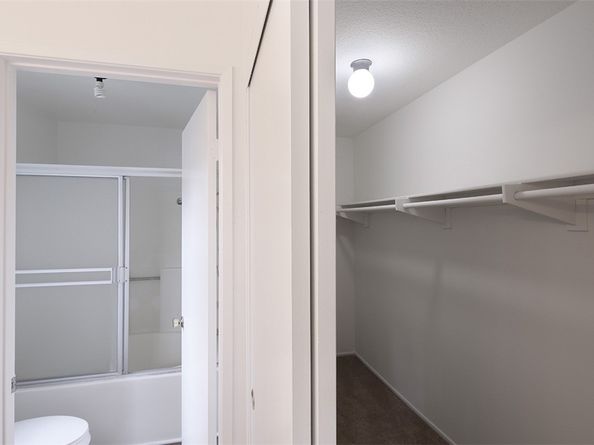 302 Monroe Court, Azusa CA 91702