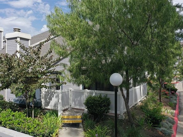 302 Monroe Court, Azusa CA 91702