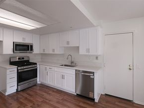 302 Monroe Court, Azusa CA 91702