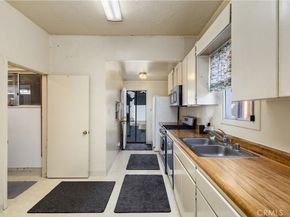 421 W Colorado Boulevard, Monrovia CA 91016