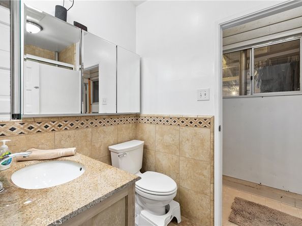 421 W Colorado Boulevard, Monrovia CA 91016