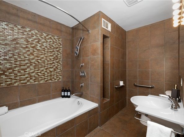 719 Ridgeside Drive, Monrovia CA 91016